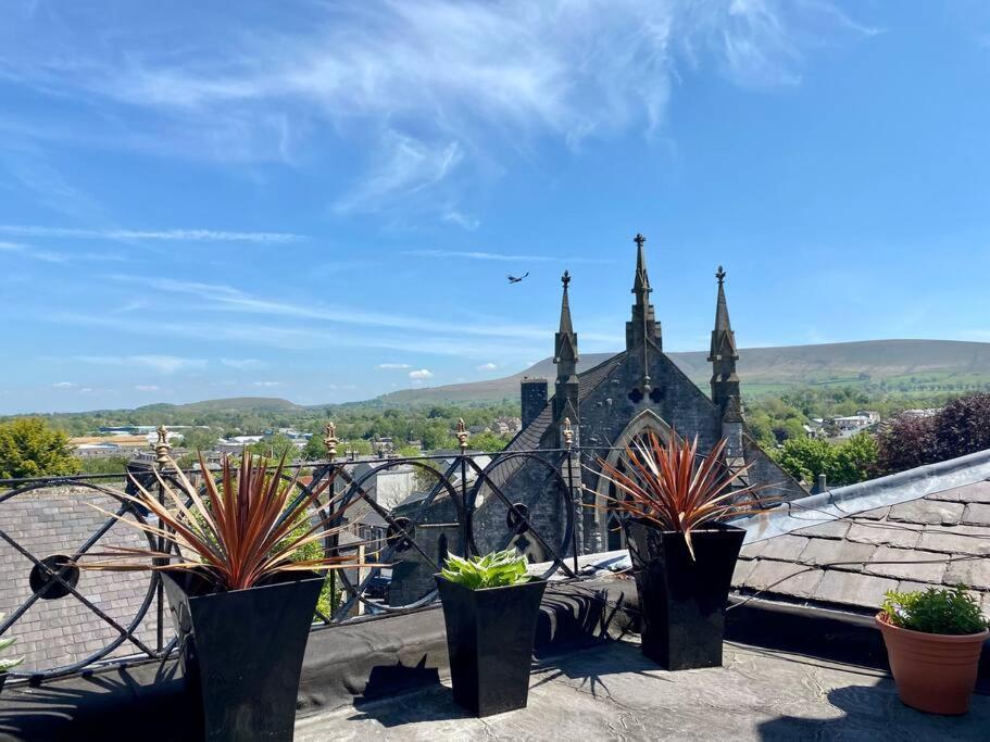Апартаменты Boutique Penthouse With Rooftop Terrace
